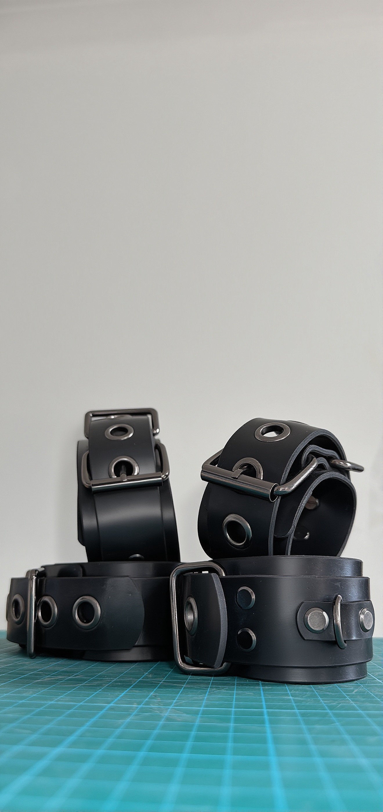 BP-02 / Industrial Black neoprene Bicep Band